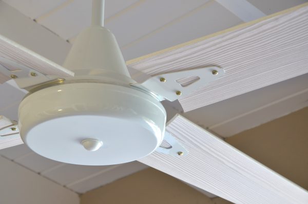 Ventilador GÉNOVA blanco palas de melamina. Tono blanco - Imagen 2