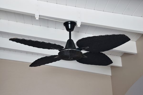 Ventilador SIENA negro palas y canasta tejida de rattan. Tono negro - Imagen 2